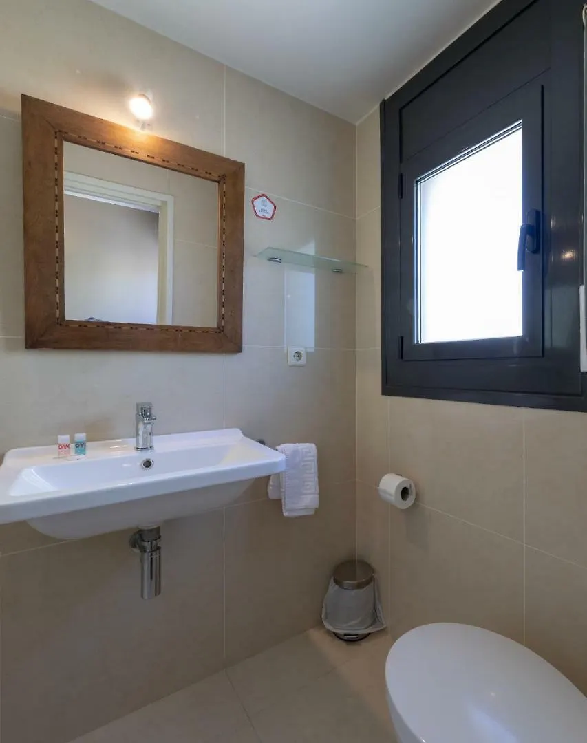 Hostal Alberana Verges Hostel