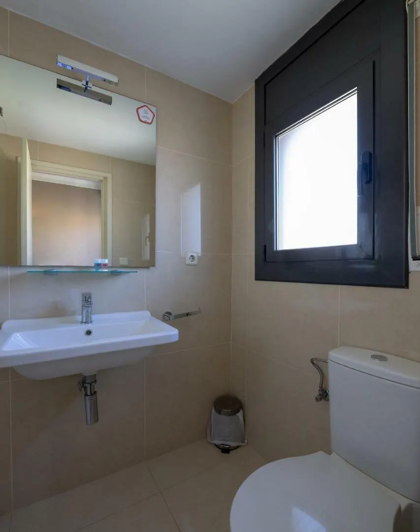 Hostal Alberana Verges 0*,